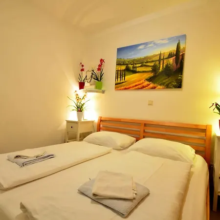 Ajo Vienna Garden - Contactless Check-In Apartment Exterior photo