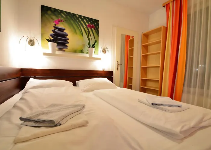 Ajo Apartments - Alte Donau Garden Flat - Self-Check-In