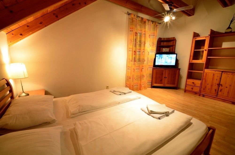 Ajo - Alte Donau Garden Flat - Self-check-in Vienna