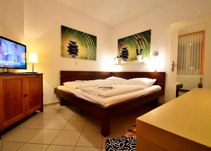 Ajo Apartments - Alte Donau Garden Flat - Self-Check-In