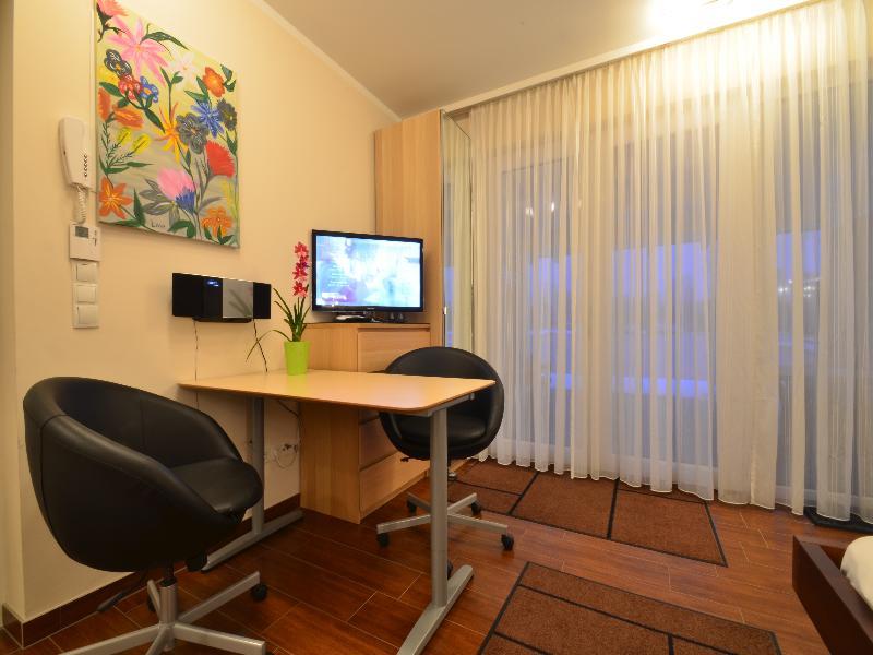 Ajo Garden - Contactless Check-in Apartment