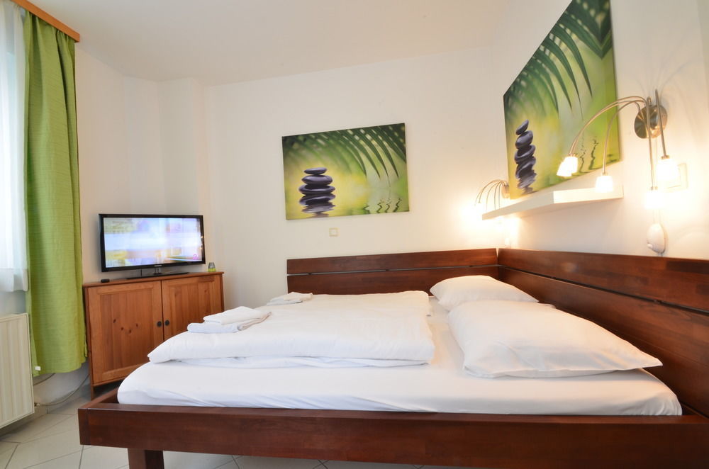 Ajo Garden - Contactless Check-in Apartment